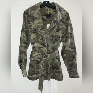 Banana Republic Women's Green Camouflage Utility Jacket